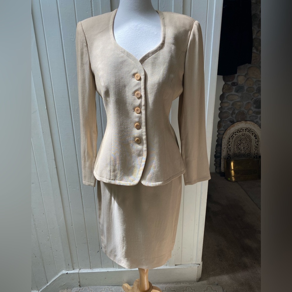 Giorgio Armani Elegant Tan Skirt Suit